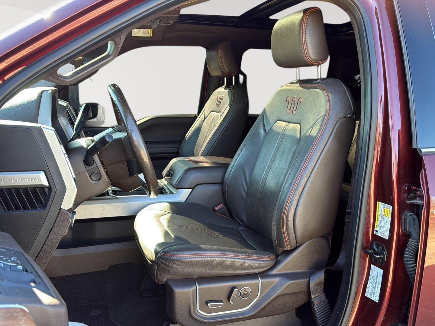 2017 Ford Super Duty F-350 (DRW) King Ranch