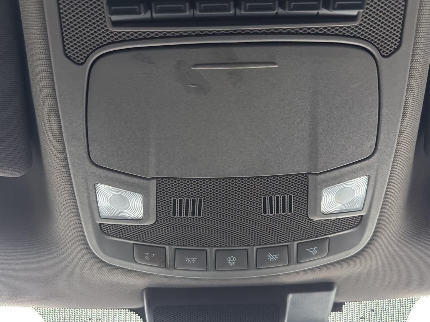 2020 Ford Super Duty F-350 (DRW) LARIAT