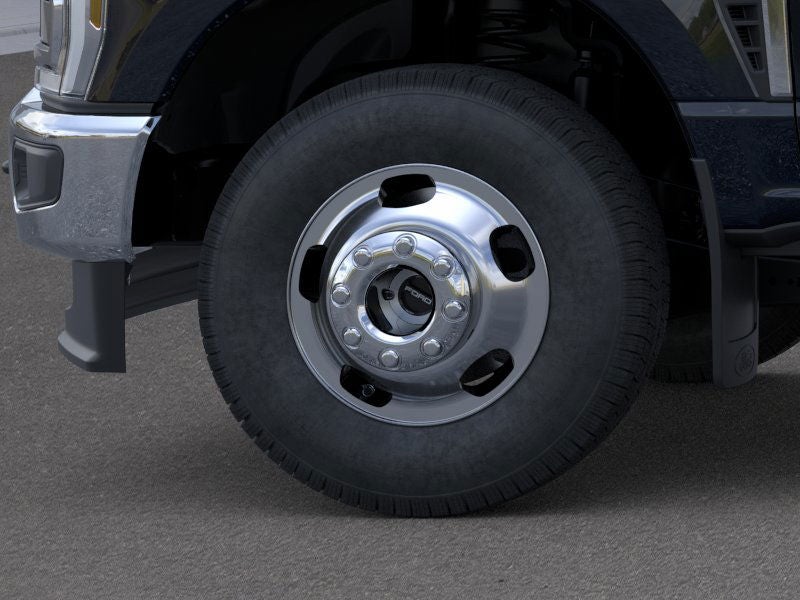 2026 Ford Super Duty F-350 (DRW) XL 4WD Crew Cab 8' Box