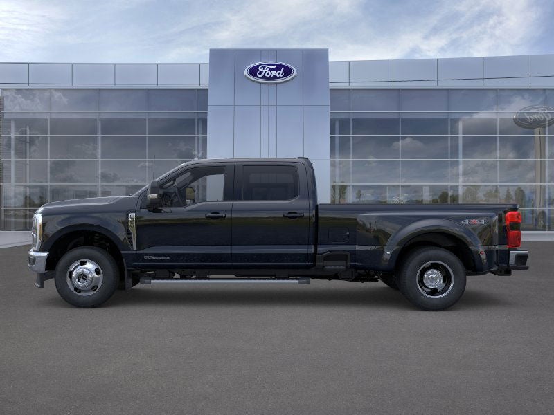 2026 Ford Super Duty F-350 (DRW) XL 4WD Crew Cab 8' Box