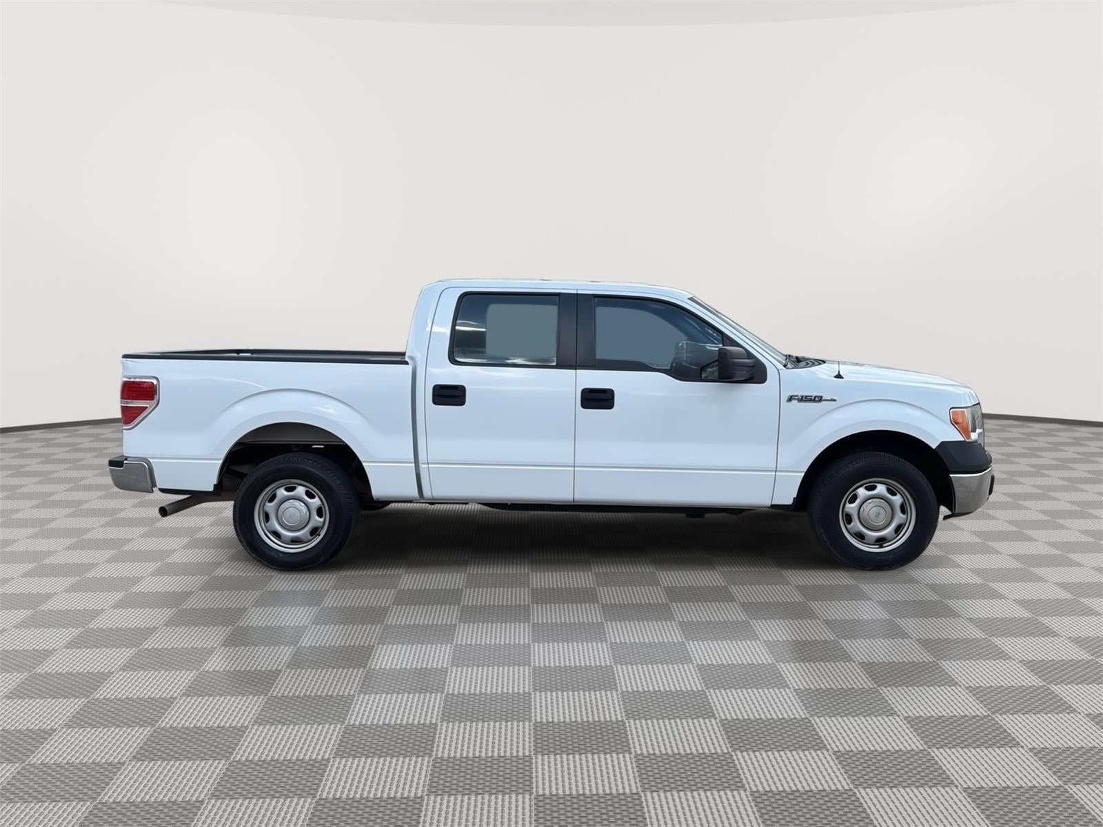 2014 Ford F-150 2WD SUPERCREW 145 XL