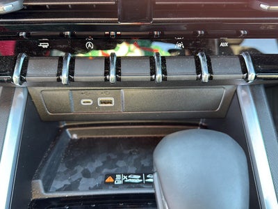 2025 Chevrolet Colorado 2WD LT