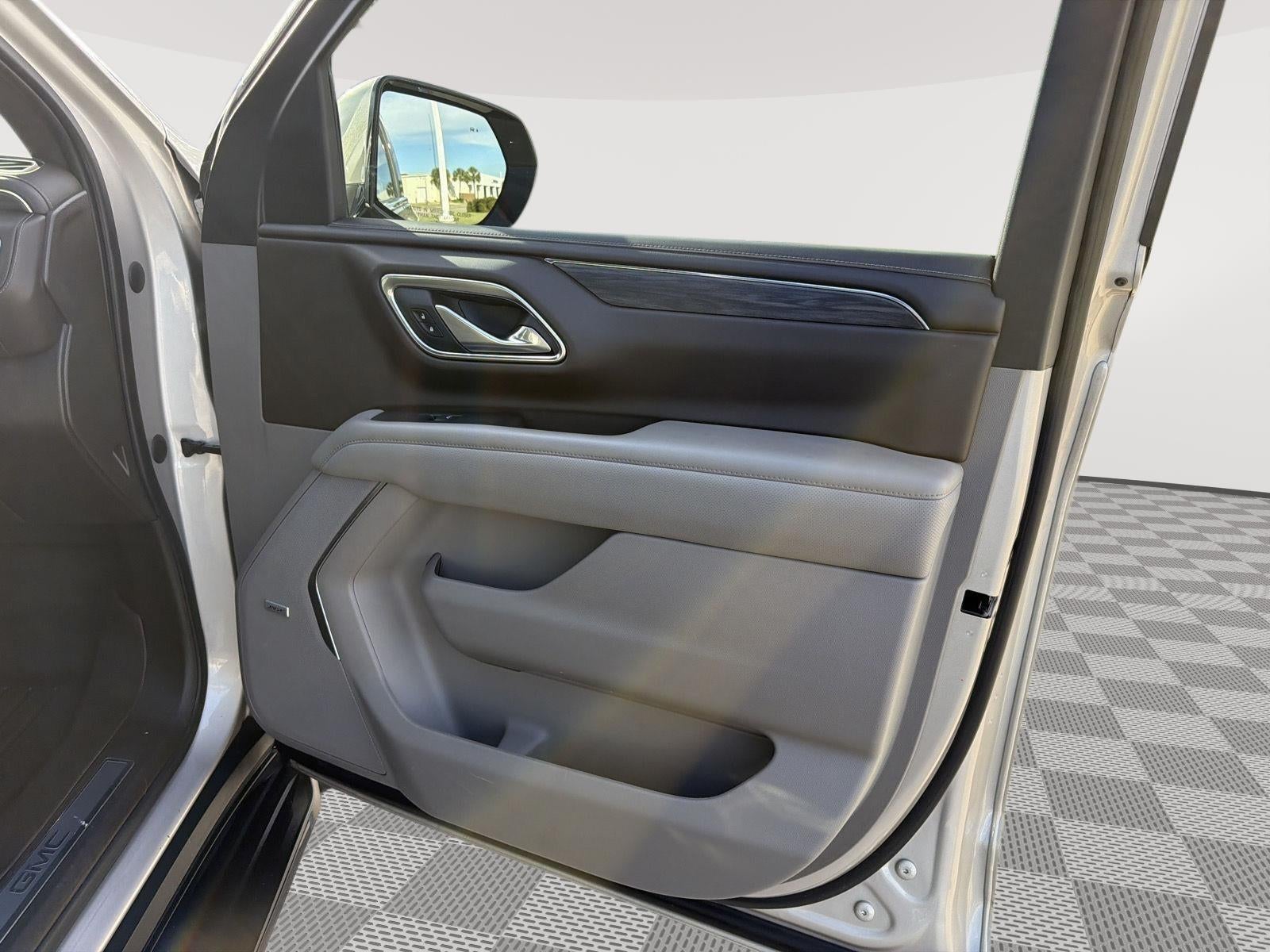 2022 GMC Yukon SLT