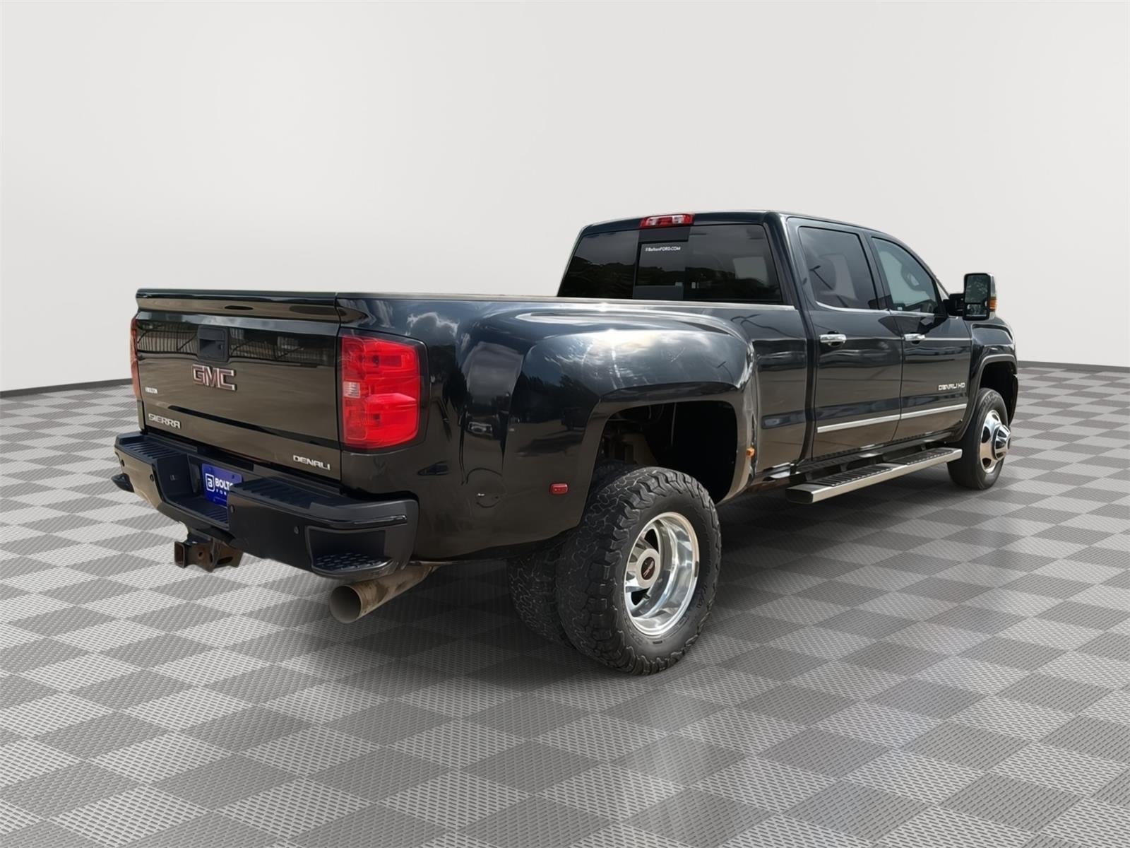 2015 GMC Sierra 3500HD available WiFi Denali