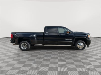 2015 GMC Sierra 3500HD available WiFi Denali