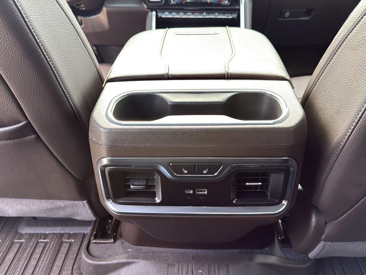 2025 GMC Sierra 2500HD Denali