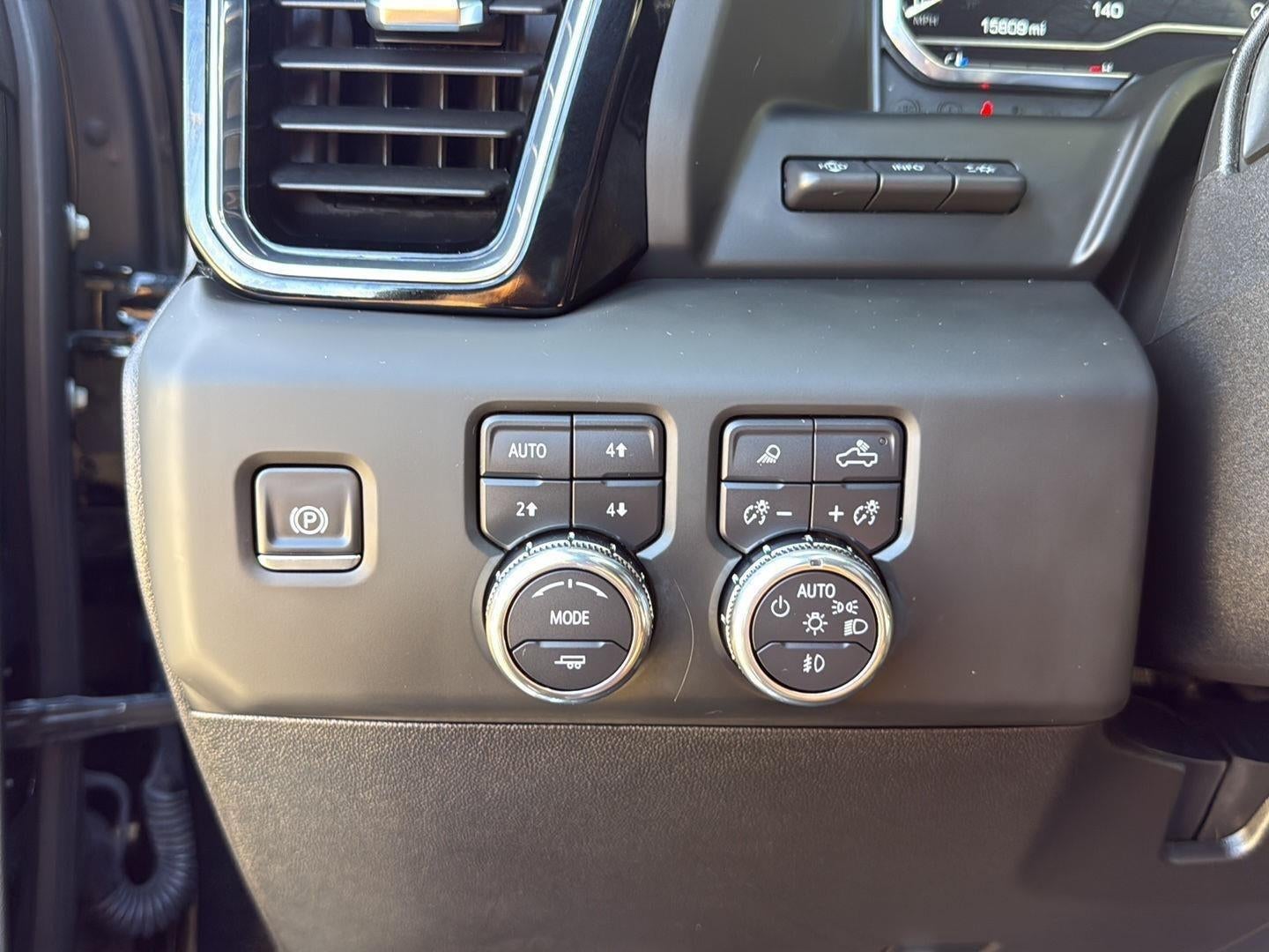 2025 GMC Sierra 2500HD Denali Ultimate