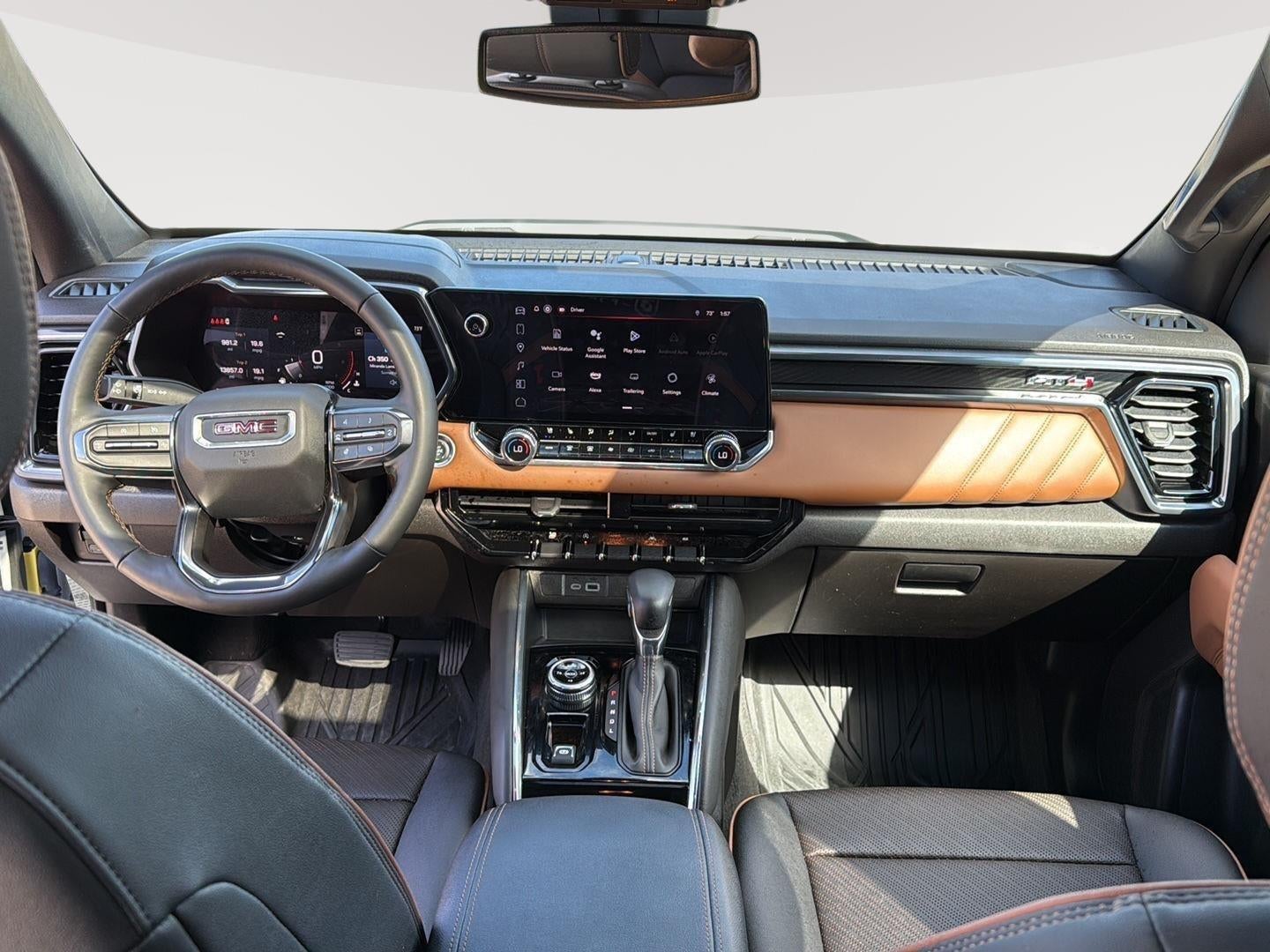 2024 GMC Canyon 4WD AT4