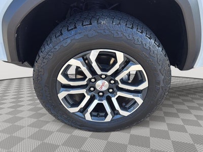 2024 GMC Canyon 4WD AT4