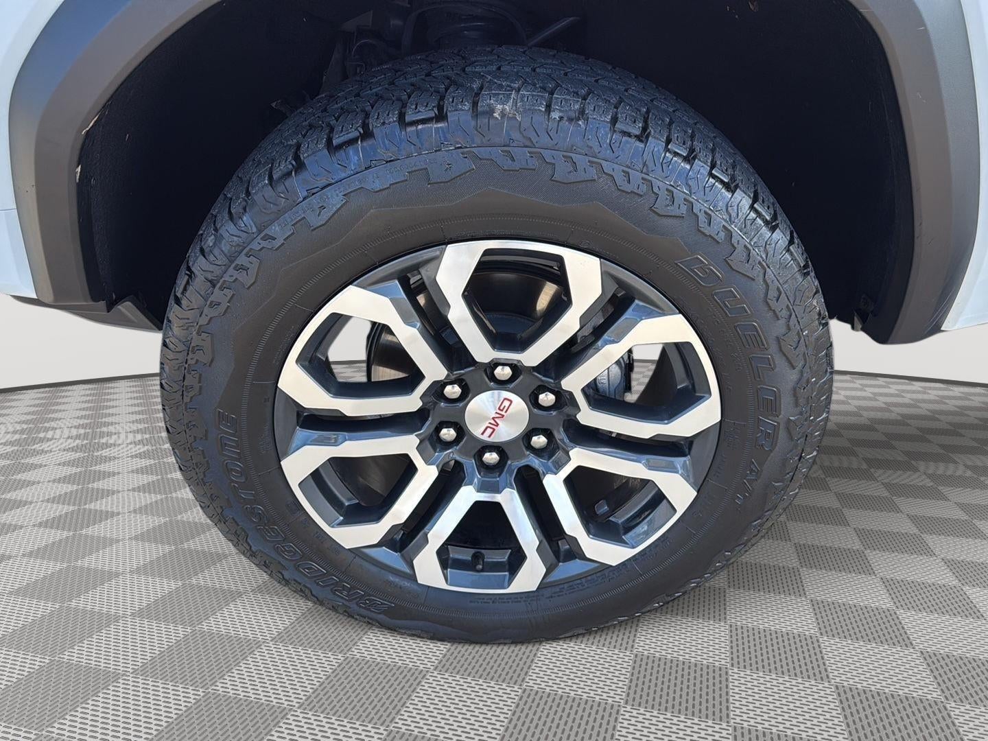 2024 GMC Canyon 4WD AT4