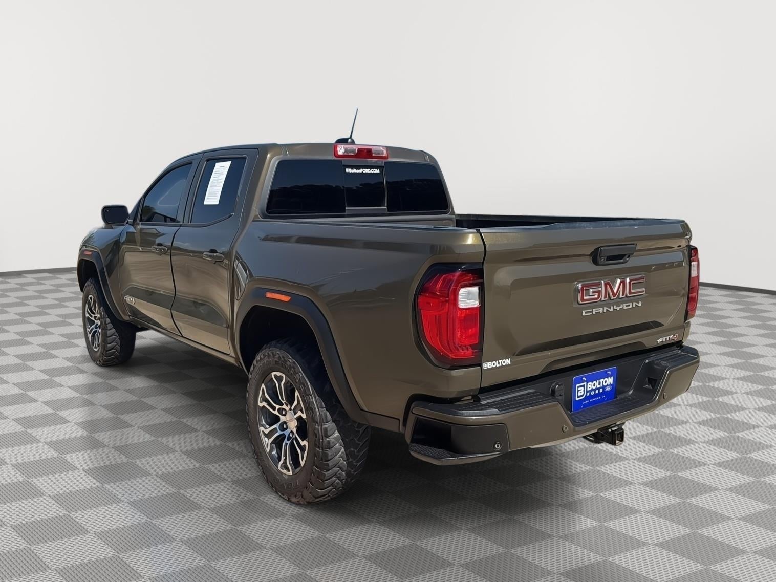 2023 GMC Canyon 4WD AT4