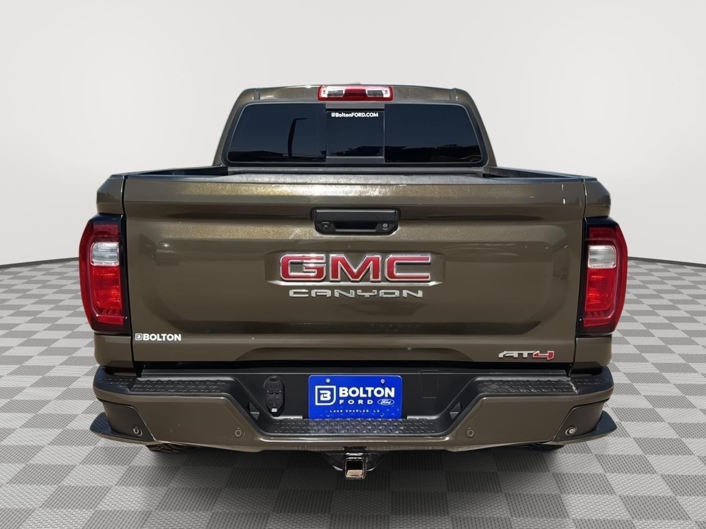 2023 GMC Canyon 4WD AT4