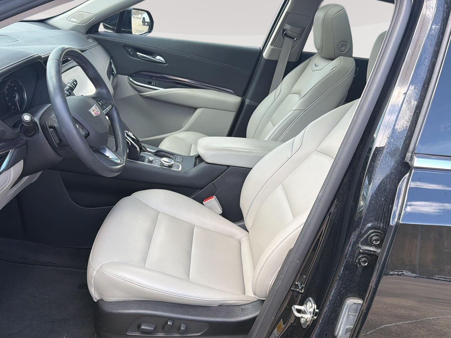 2023 Cadillac XT4 FWD Luxury