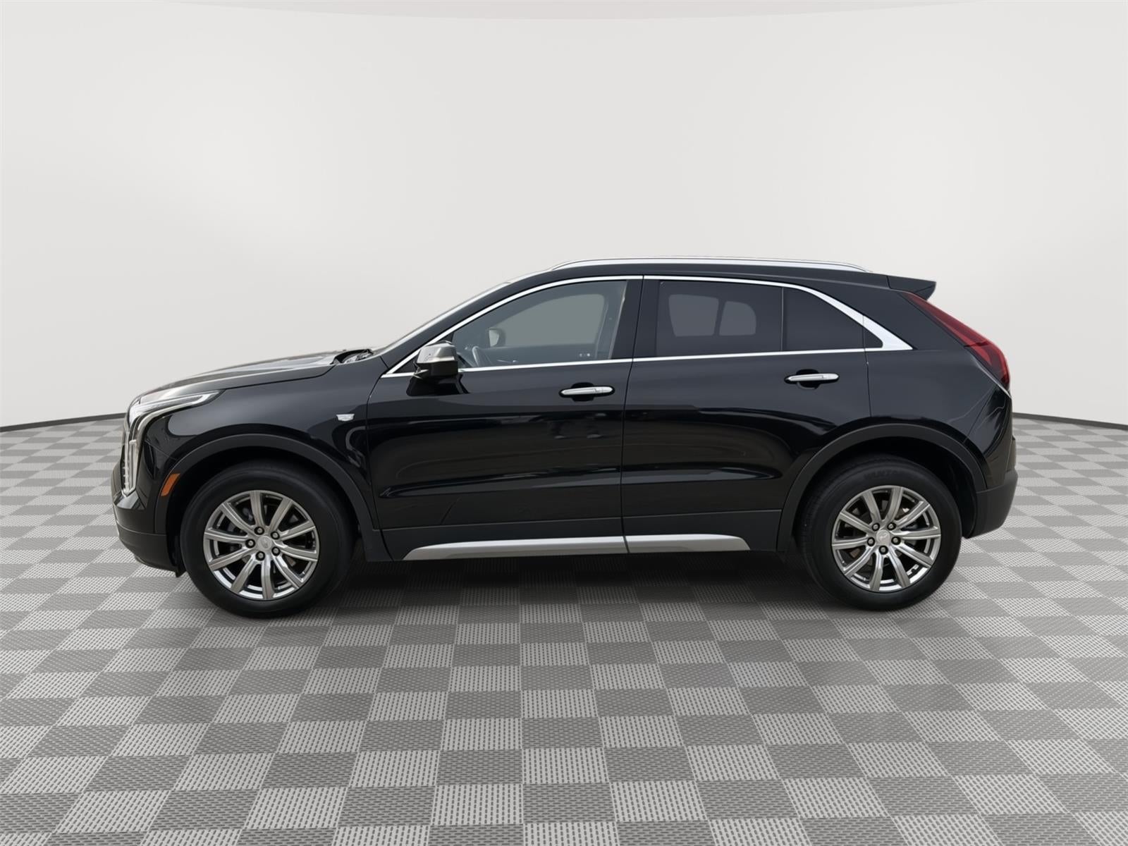 2023 Cadillac XT4 FWD Premium Luxury