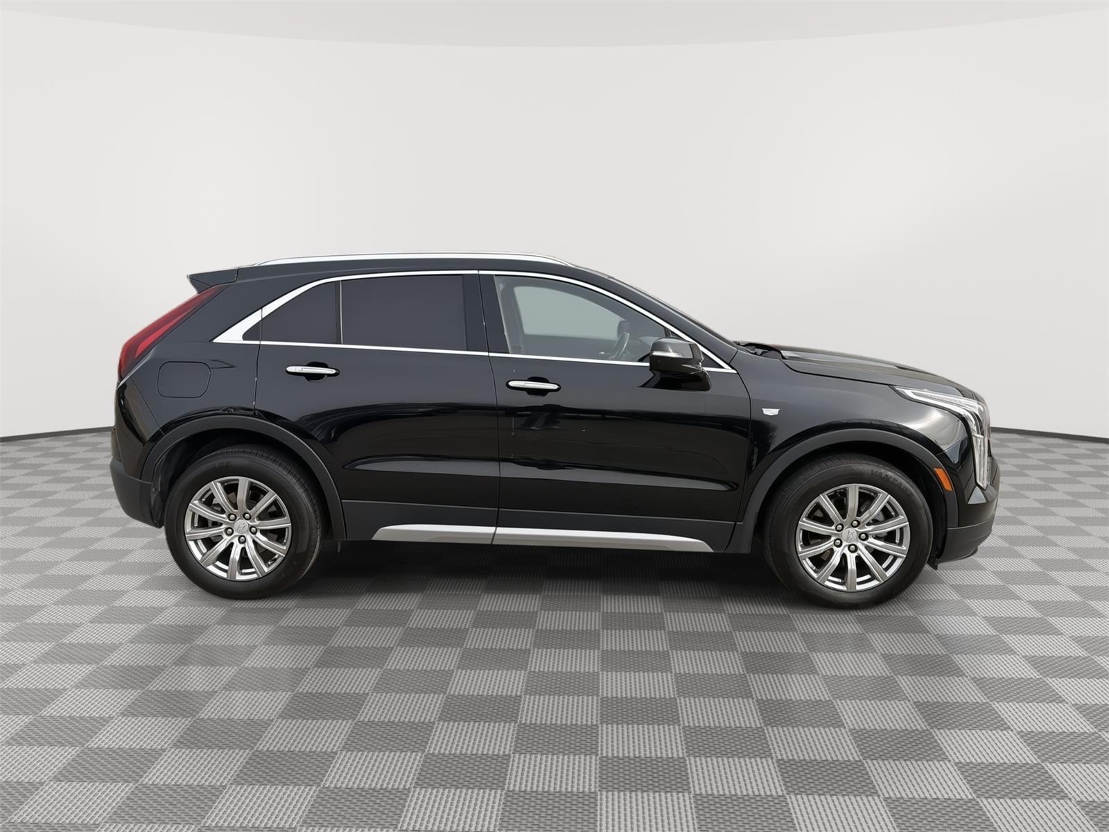 2023 Cadillac XT4 FWD Premium Luxury