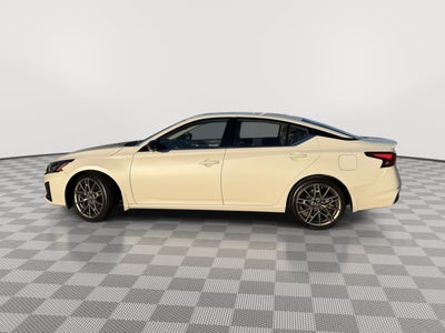 2023 Nissan Altima 2.0 SR