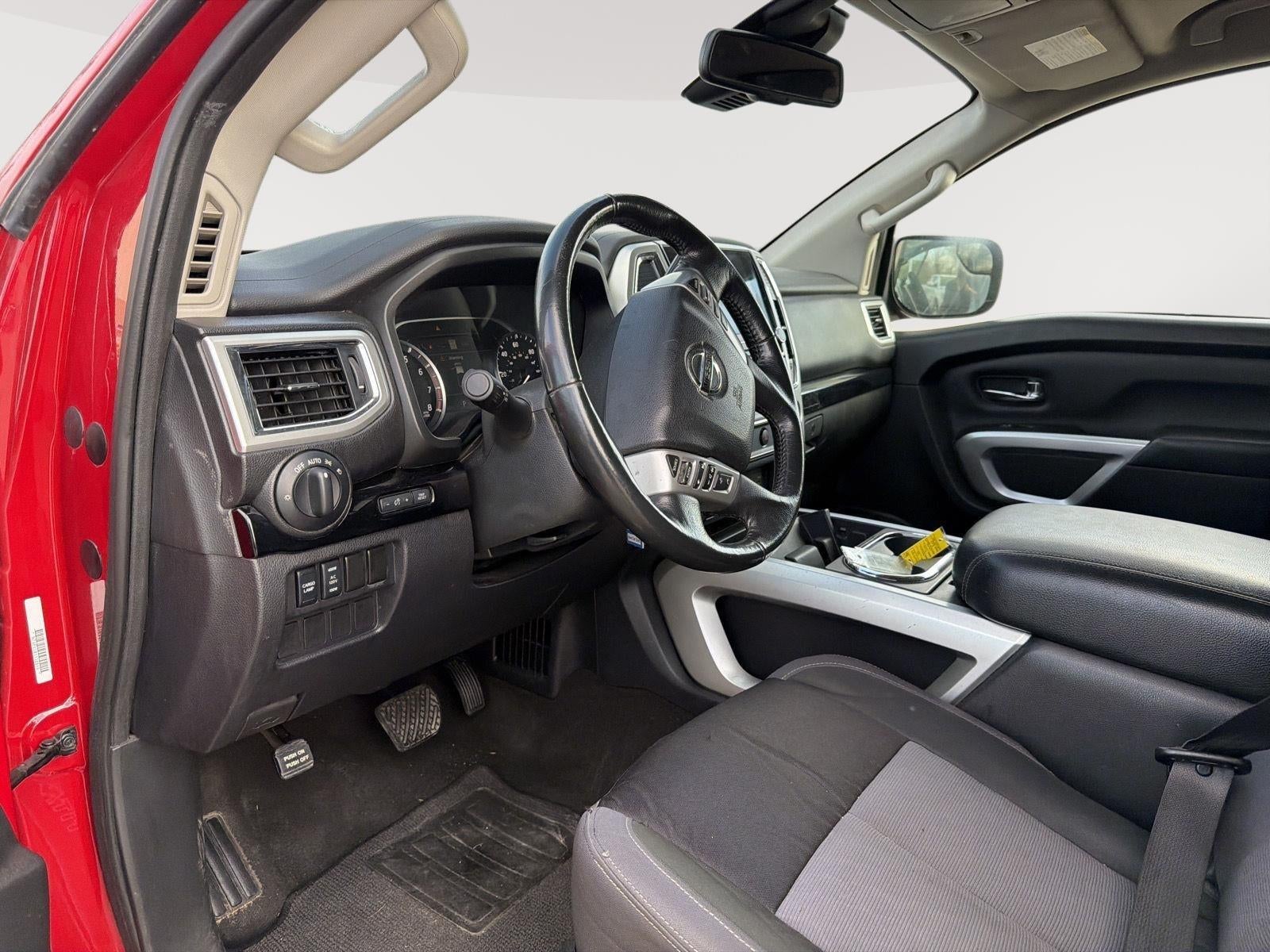 2020 Nissan Titan SV