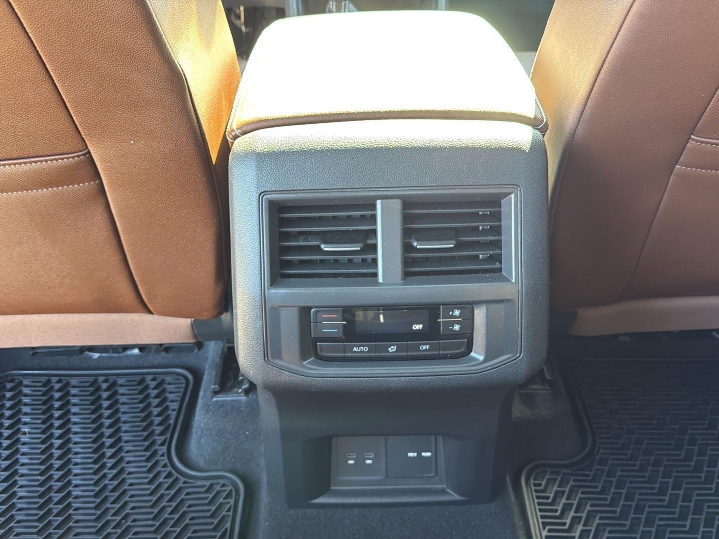 2023 Volkswagen Atlas 3.6L V6 SEL R-Line Black