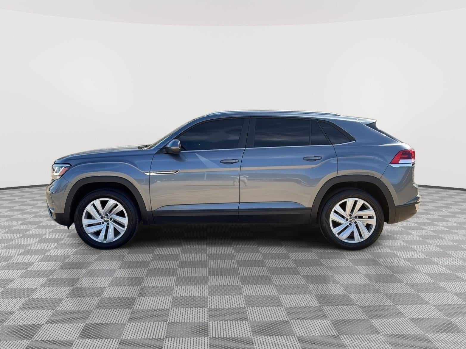 2022 Volkswagen Atlas Cross Sport 2.0T SE w/Technology