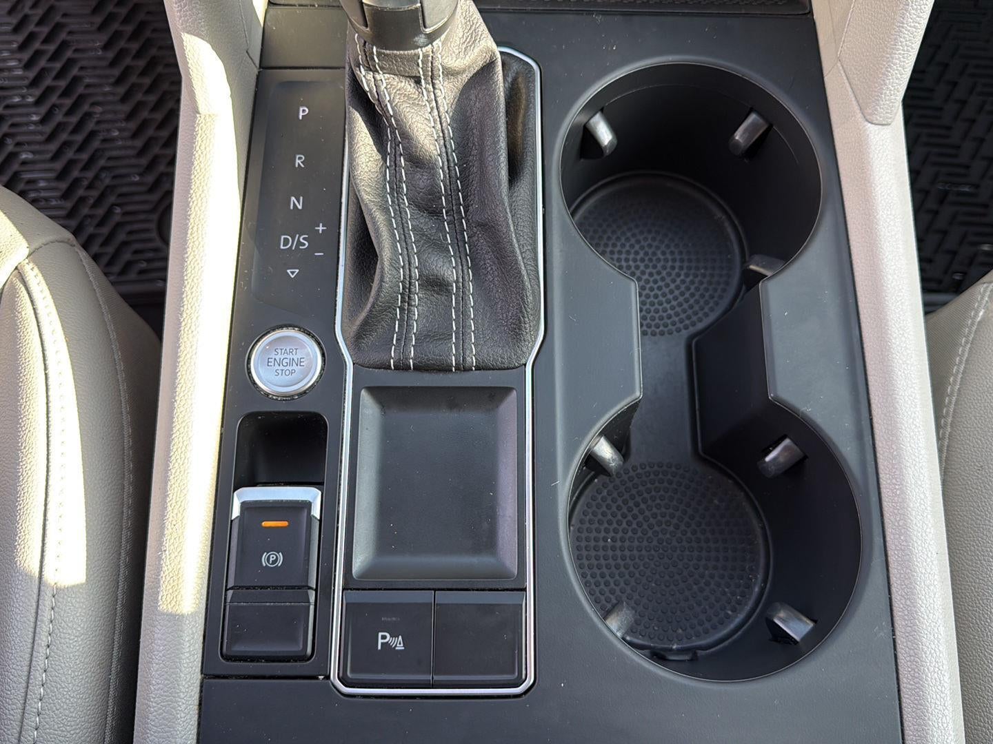 2021 Volkswagen Atlas 3.6L V6 SE w/Technology