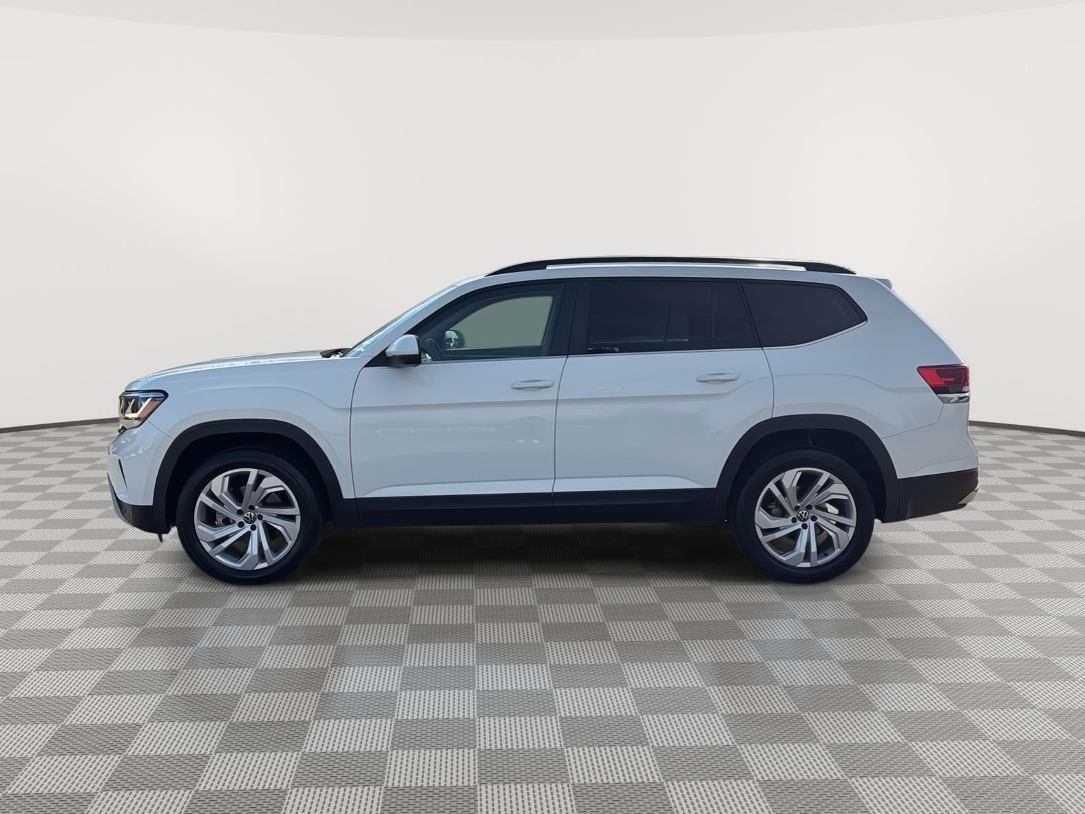 2021 Volkswagen Atlas 3.6L V6 SE w/Technology
