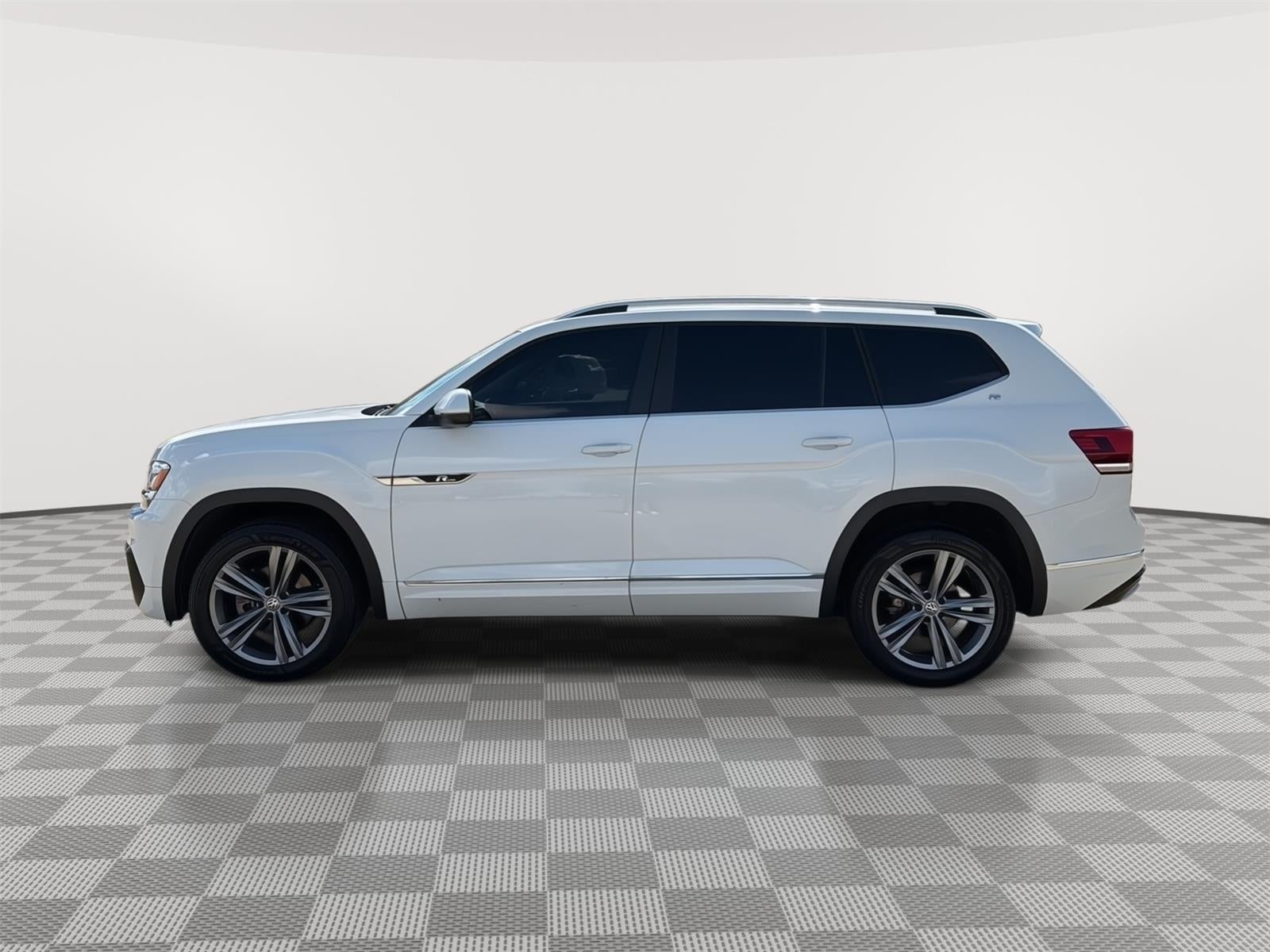 2019 Volkswagen Atlas 3.6L V6 SE w/Technology R-Line