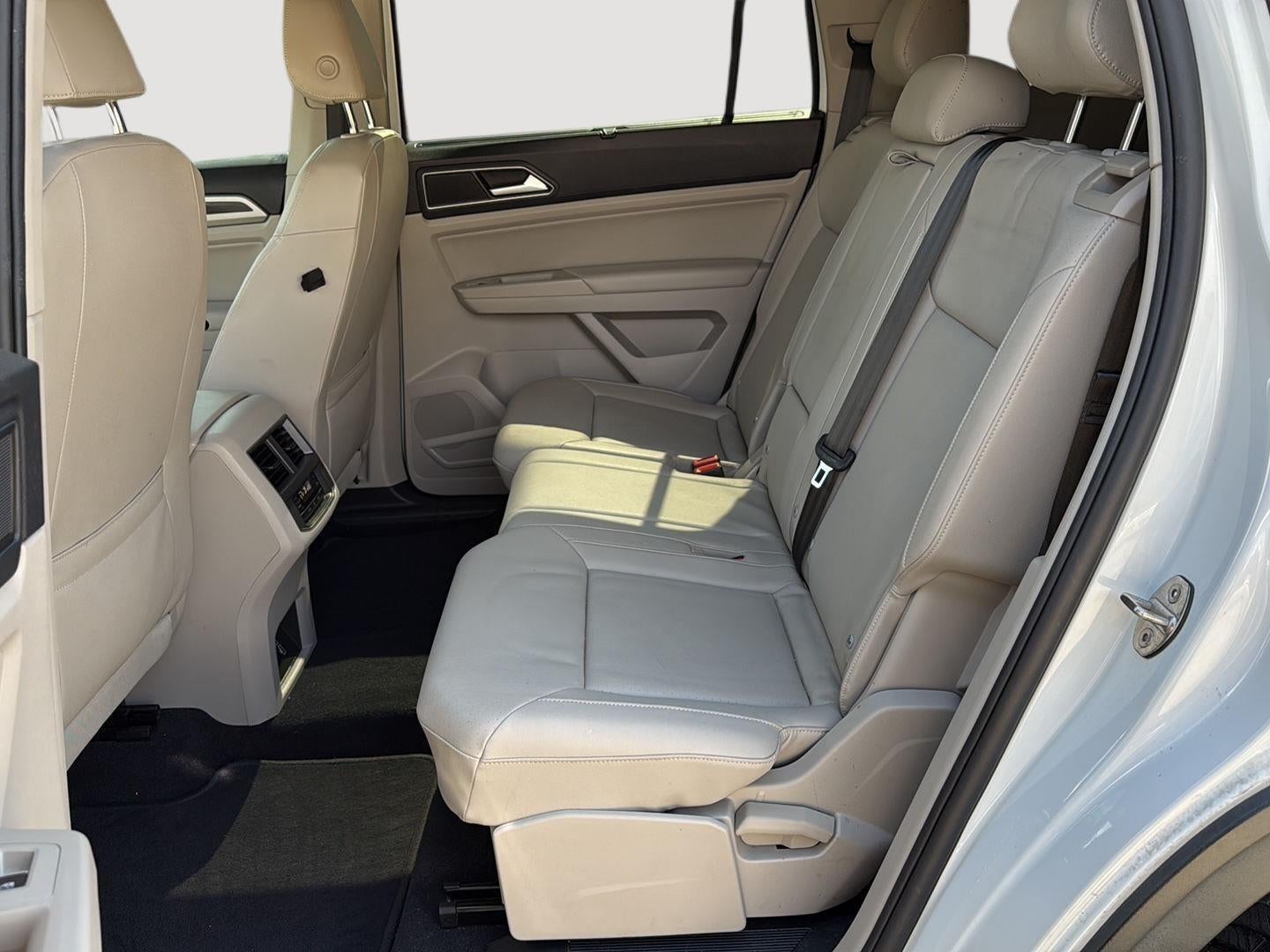 2019 Volkswagen Atlas 3.6L V6 SE w/Technology R-Line