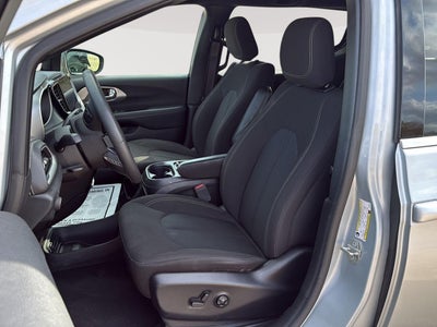 2023 Chrysler Pacifica Touring