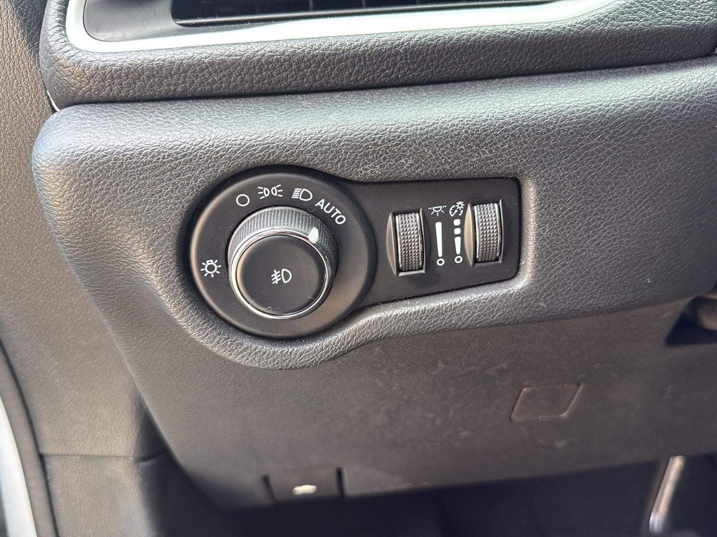 2023 Chrysler Pacifica Touring