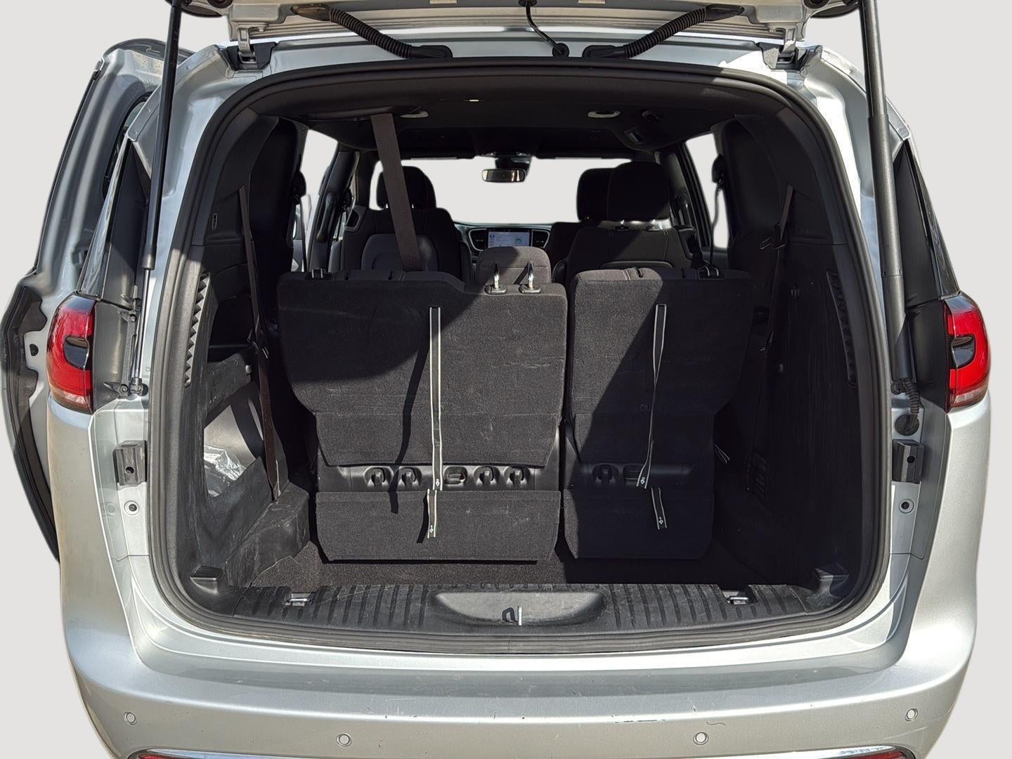 2023 Chrysler Pacifica Touring