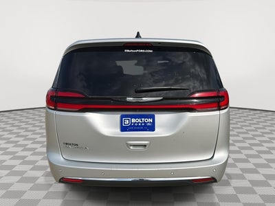 2023 Chrysler Pacifica Touring