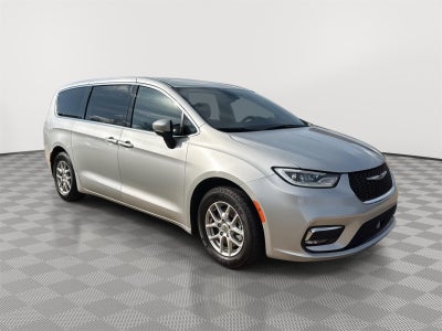 2023 Chrysler Pacifica Touring