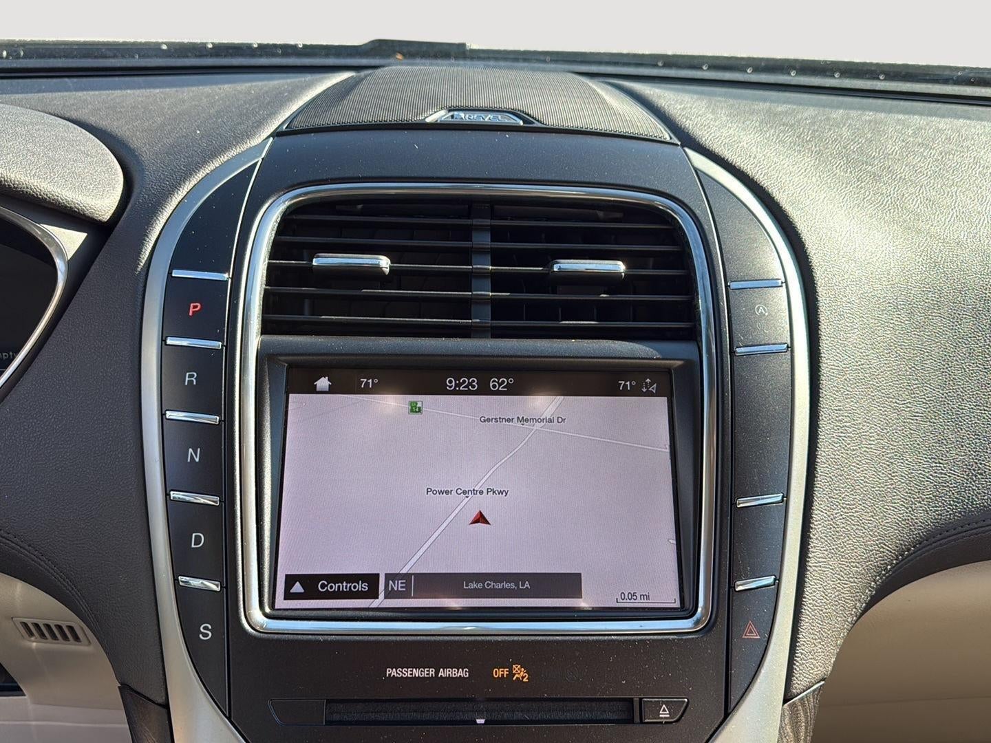 2019 Lincoln Nautilus Select