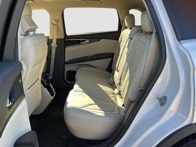 2019 Lincoln Nautilus Select