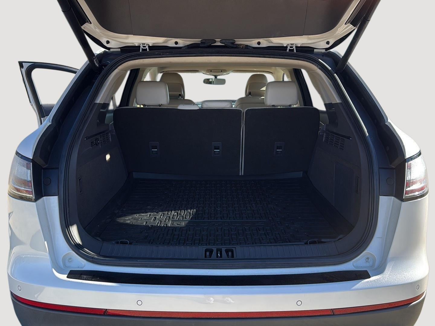 2019 Lincoln Nautilus Select