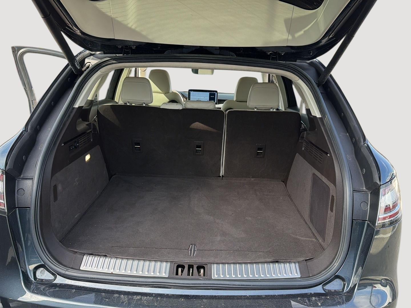 2022 Lincoln Nautilus Black Label