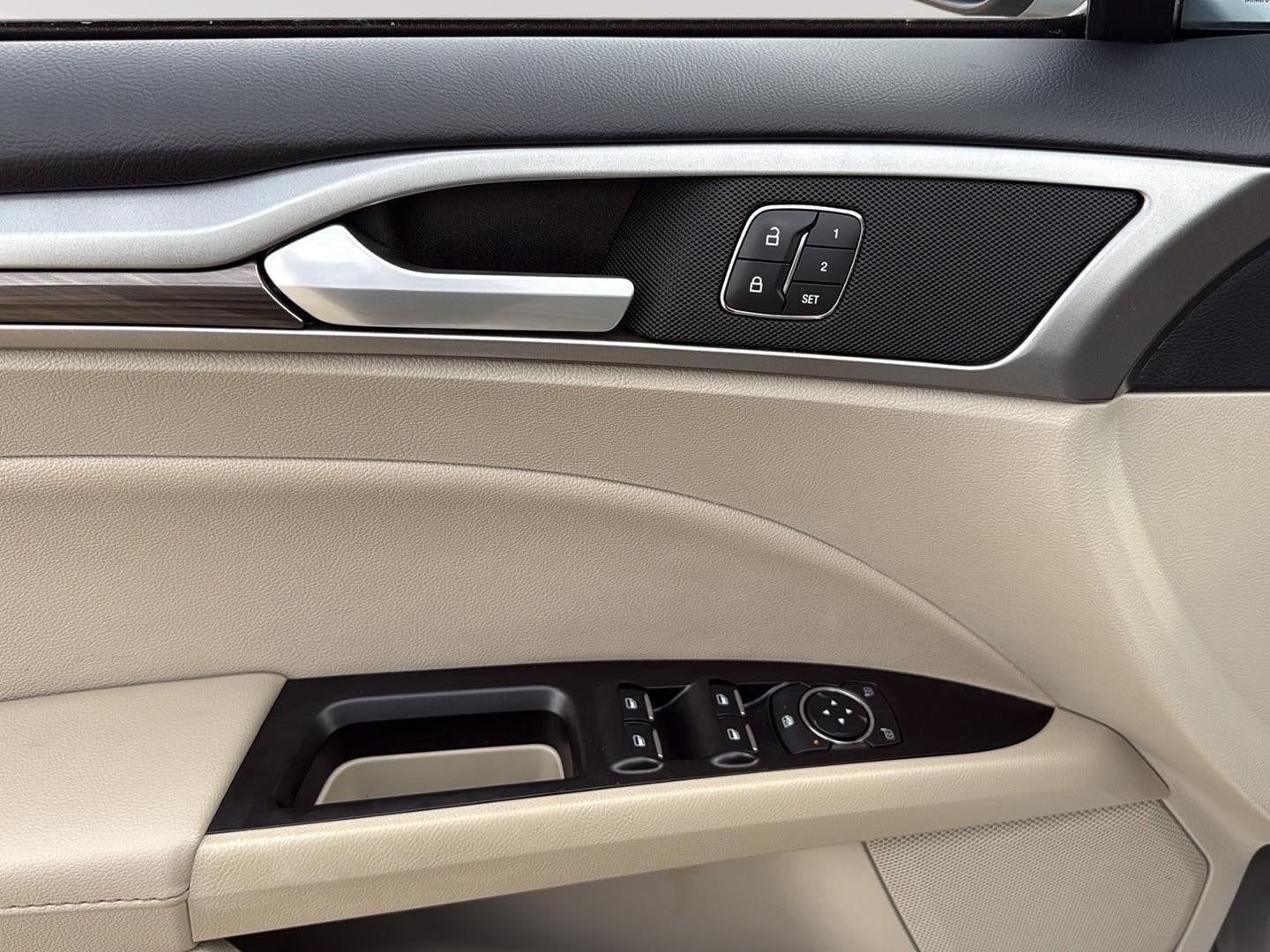 2020 Ford Fusion SEL