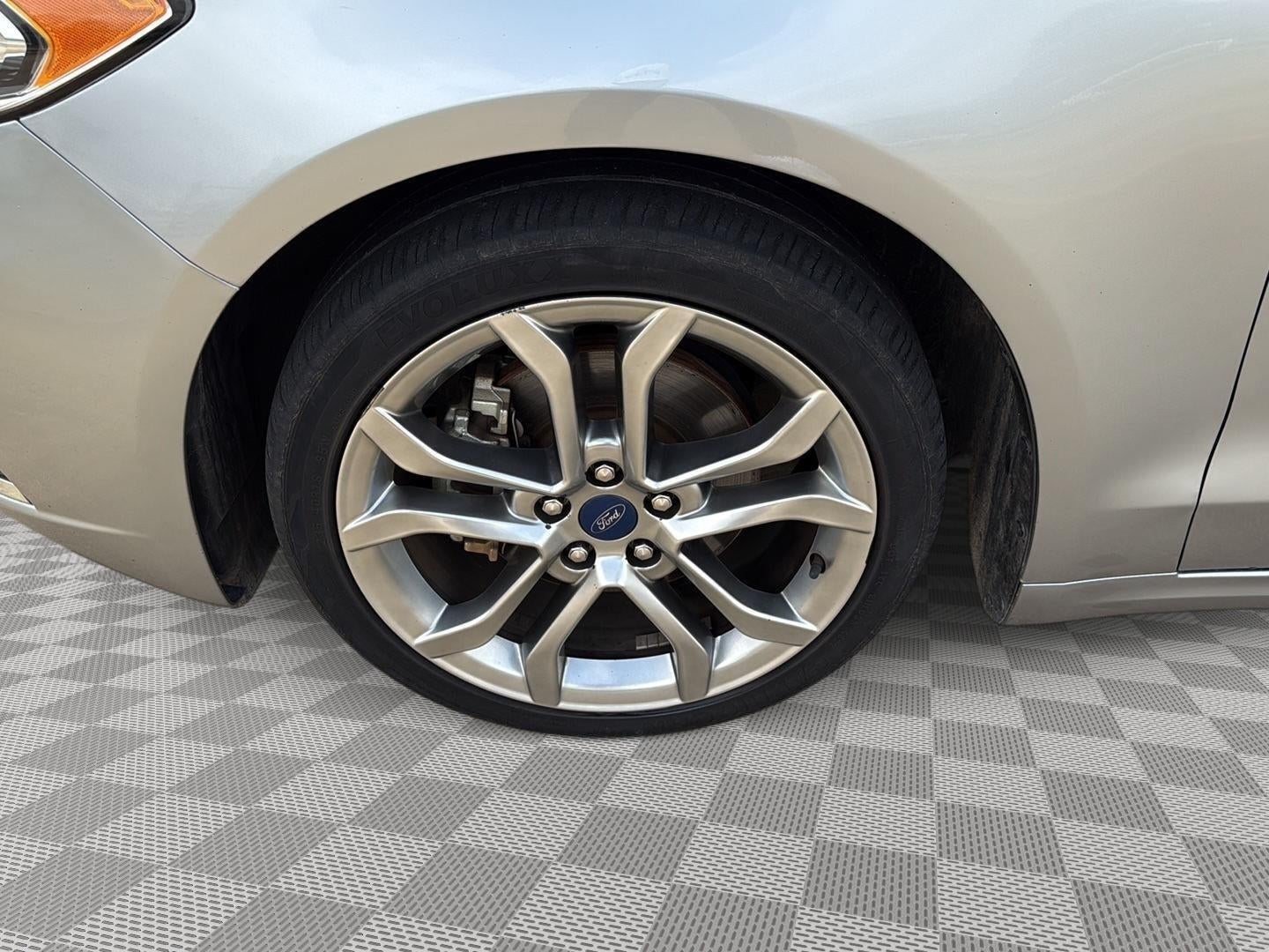 2020 Ford Fusion SEL