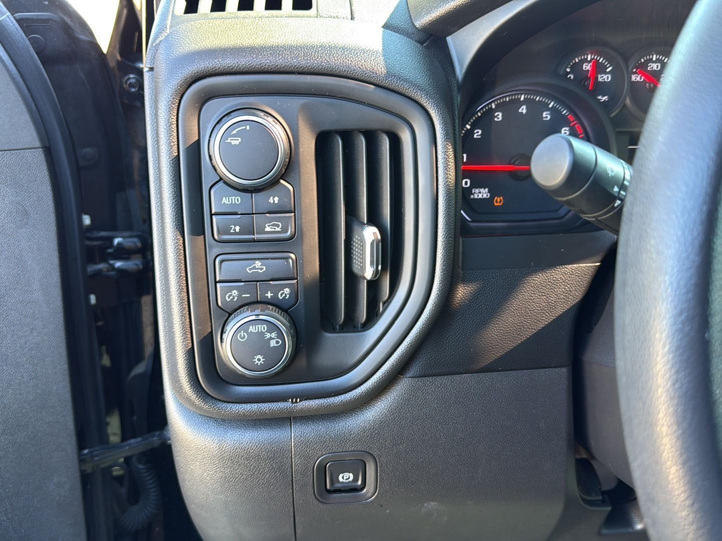 2019 Chevrolet Silverado 1500 Custom