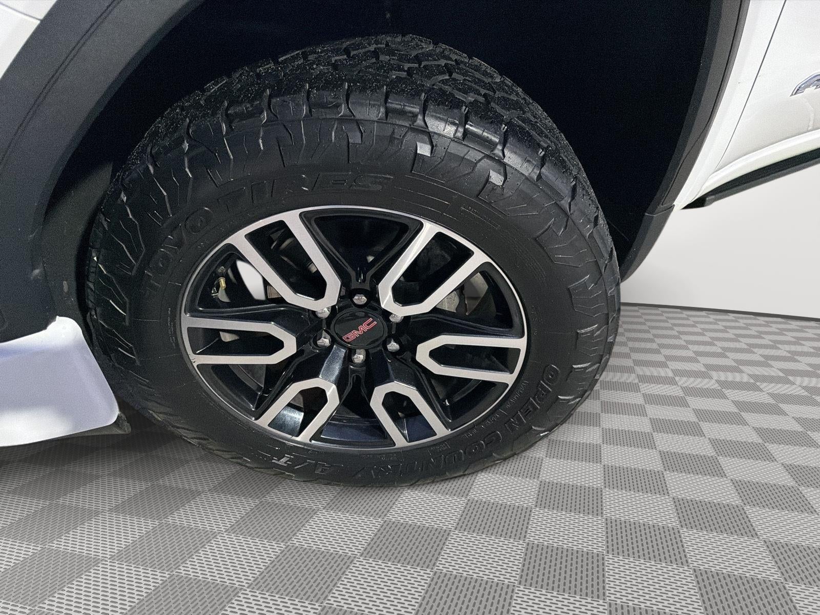 2022 GMC Sierra 1500 Limited AT4