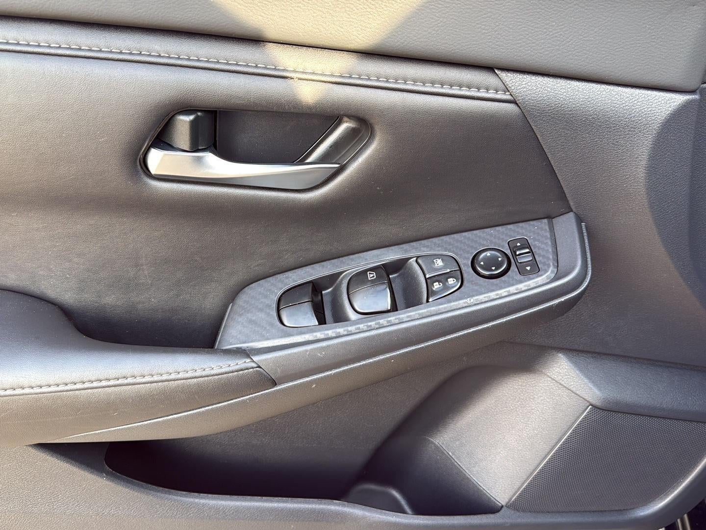 2022 Nissan SENTRA SV CVT