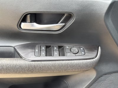 2025 Nissan KICKS Base