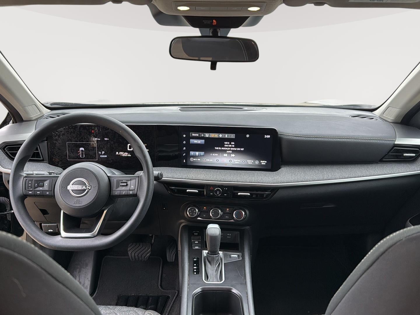 2025 Nissan KICKS Base