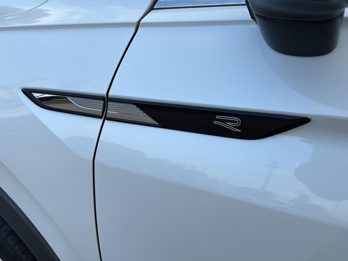 2022 Volkswagen Tiguan SEL R-Line