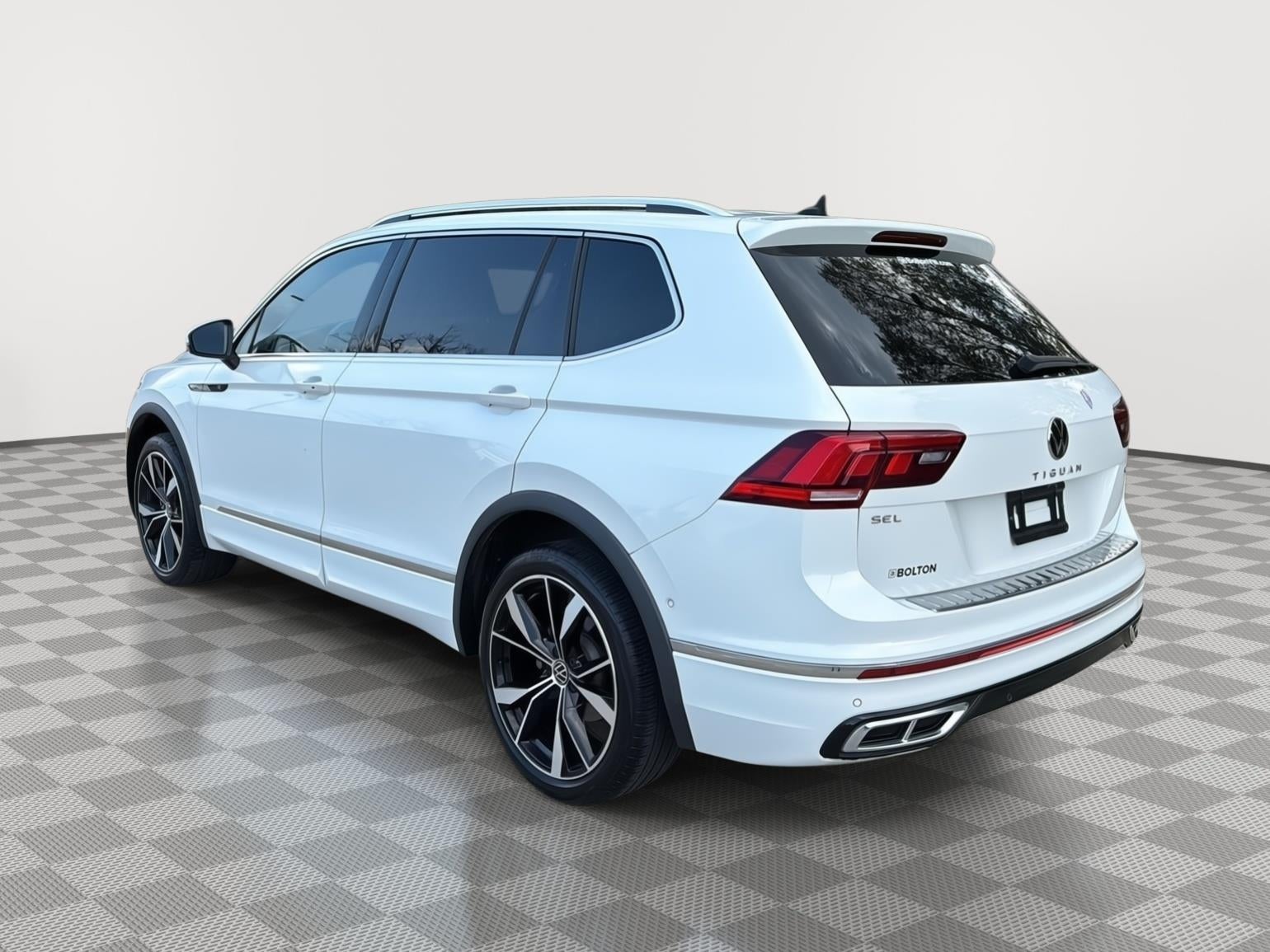 2022 Volkswagen Tiguan SEL R-Line