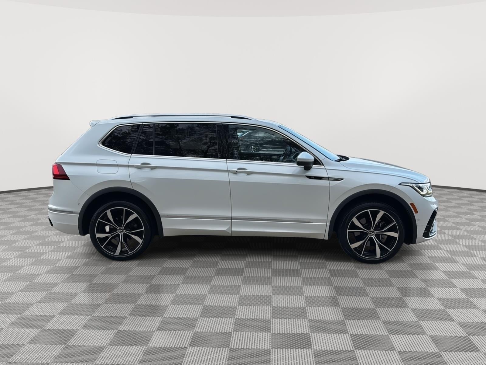 2022 Volkswagen Tiguan SEL R-Line