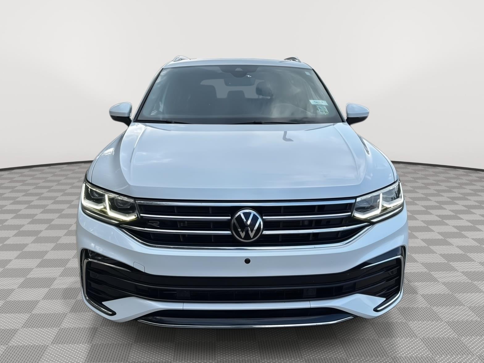 2022 Volkswagen Tiguan SEL R-Line