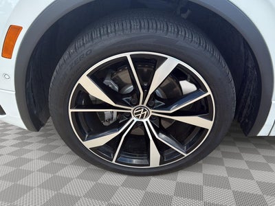 2024 Volkswagen Tiguan SEL R-Line