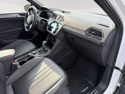 2024 Volkswagen Tiguan SE R-Line Black