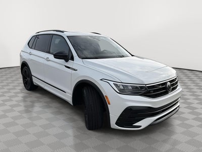 2024 Volkswagen Tiguan SE R-Line Black